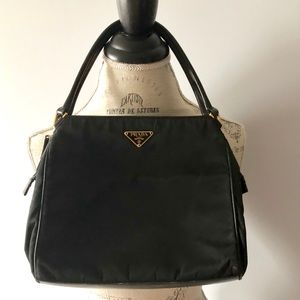 Prada handbag. Adorable. 100% authentic
